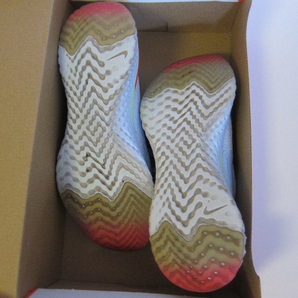 Nike Women's Epic React Flyknit 2 - BQ8927-453 - Picture 10 of 11